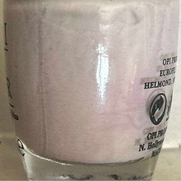 Bundle and save especially the smaller stuff such as nail polish, lipsticks etc. - Picture 6 of 16